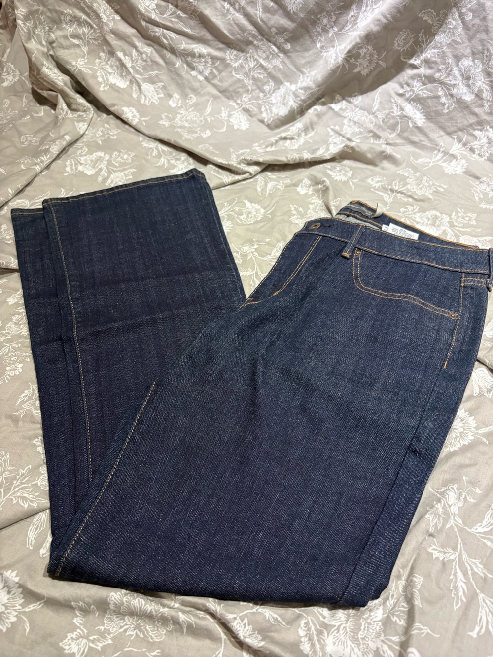 Levi’s Demi curve classic rise boot cut jeans dark wash 16